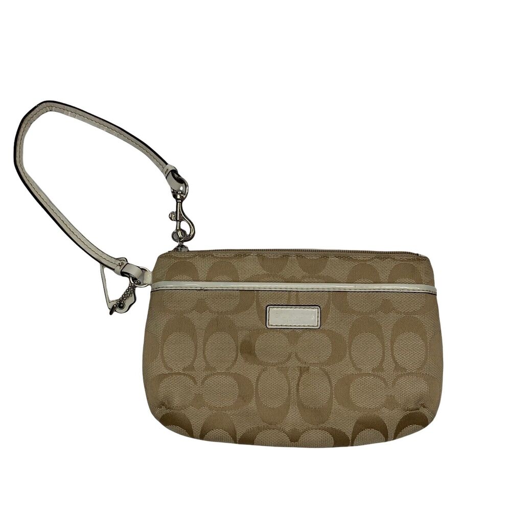 Coach Wristlet Wallet Signature C Tan Beige White Trim Zippy Includes Fob